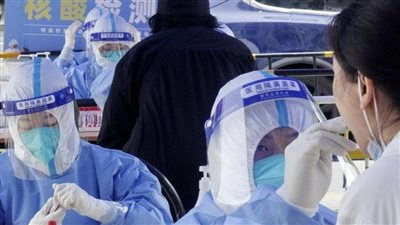 إيطاليا تفرض قيودًا صحية على الصينيين الوافدين إليها