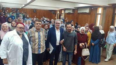 ورشة عمل لرفع الكفاءة الفنية لأطباء الأسنان الجدد