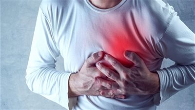 استشاري قلب: 12 عرضا تحدث قبل شهر من الإصابة بالنوبات القلبية (فيديو)