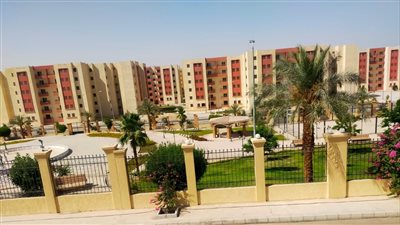 وزير الإسكان يتابع الموقف التنفيذي لعددٍ من مشروعات مدينة طيبة الجديدة بالأقصر