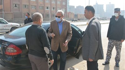 محافظ القليوبية يتابع أعمال النظافة بمحور الخصوص ومحور شركات البترول