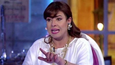 نشوى مصطفى تروي موقفًا لـ منة شلبي بعد إخلاء سبيلها بتهمة حيازة مواد مخدرة