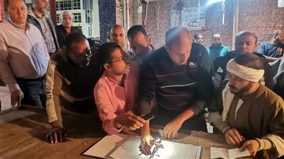 بدء نقل بائعة سوق الخضروات والفواكه القديم للسوق الحضاري بالغردقة 