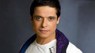 دخل عالم الغناء صدفة ورصيد السينمائي 4 أفلام.. ما لا تعرفه عن عامر منيب في ذكرى وفاته الـ 11