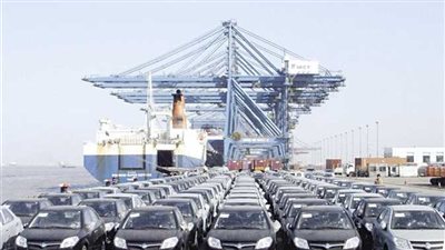 رئيس مصلحة الجمارك يرد على تخوف بعض المصريين بالخارج فرض ضرائب على حساباتهم