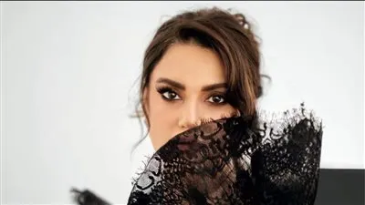 بإطلالة ساحرة.. درة تغازل متابعيها في أحدث ظهور لها