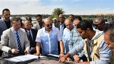 تفاصيل جولة محافظ أسوان في قرية أبوهور بنصر النوبة (صور)