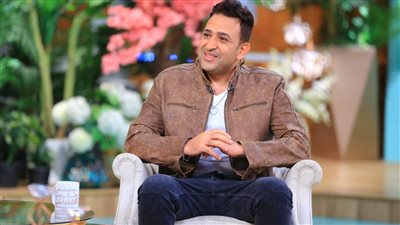 تامر حسين يكشف حقيقة نجاح عمرو دياب والكلمات المحذوفة وتأثره بوفاة عامر منيب