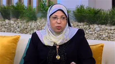 داعية عن رفض الرجل لعمل زوجته: 