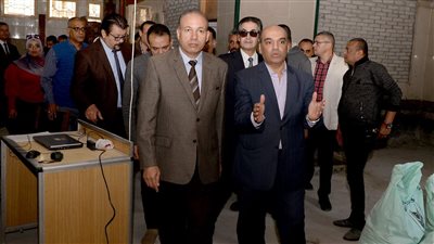 رئيس جامعة المنصورة يتفقد ما تم إنجازه في مشروع التوسعات الجديد بمركز الأورام 