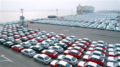 هل تحقق الهدف من قانون إعفاء سيارات المصريين بالخارج؟