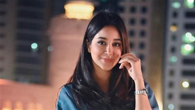 شاهد.. اسيل عمران تخطف الأنظار في أحدث ظهور لها