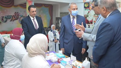 محافظ القليوبية يتابع الحملة القومية للكشف المبكر عن أمراض الأنيميا والسمنة 