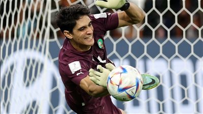 ماذا قال ياسين بونو بعد قيادة المغرب لإقصاء إسبانيا والتأهل لربع نهائي المونديال؟