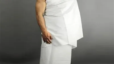 ما هي الحكمةٍ من لبس الإحرام؟