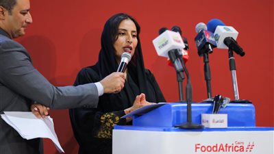 سفيرة الإمارات تشارك في الدورة السابعة لمعرض 