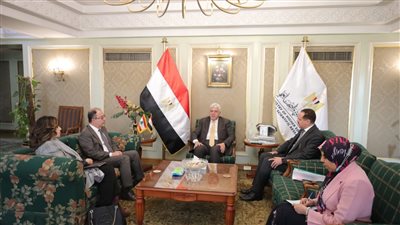 وزير التعليم العالي يستقبل السفير اللبناني بالقاهرة