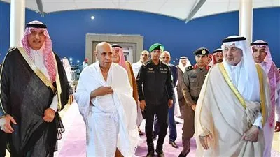  الرئيس الموريتاني يصل جدة لأداء مناسك العمرة