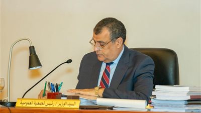 وزير الإنتاج الحربي يترأس الجمعيات العمومية للشركات والوحدات التابعة 