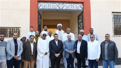 وزير التنمية المحلية ومحافظ أسوان يتابعان تنفيذ مشروعات 
