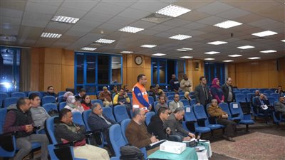 محافظ المنيا يشدد على سرعة إنهاء الأعمال وتوصيل المرافق للمشروعات المنتهية