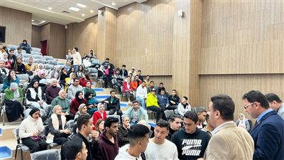 رئيس جامعة المنصورة الجديدة يشهد انتخاب رئيس اتحاد الطلاب 