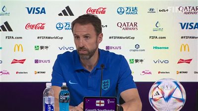 ساوثجيت يدافع عن فيل فودين