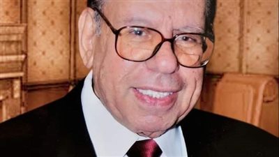 جامعة القاهرة نعي رئيس مجمع اللغة العربية