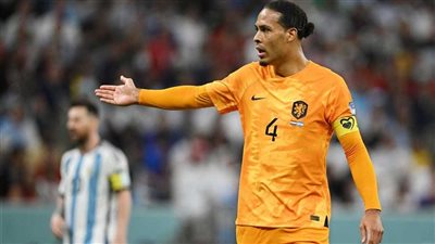 تعرف على حقيقة اعتزال قائد المنتخب الهولندي بعد الخروج من المونديال 