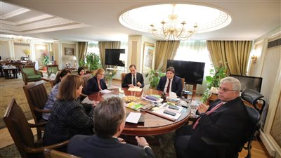 وزير التعليم العالي يبحث آليات التعاون العلمي مع وفد الوكالة الأمريكية للتنمية الدولية USAID