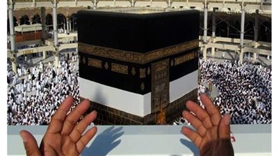 ماذا يقول المعتمر عند رؤية الكعبة؟