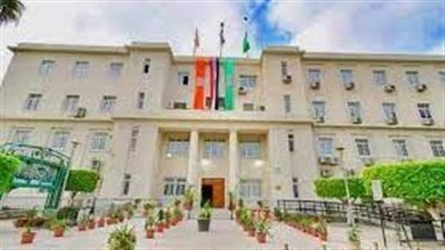 جامعة القاهرة تنظم أول احتفال بتخرج طلاب 