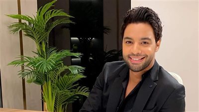 'انتوا احلى حاجة في مشواري'.. تعليق أحمد جمال بعد جائزة أفضل مطرب شاب من الدير جيست