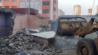 محافظ الدقهلية يكلف رئيس حي غرب المنصورة بمتابعة أعمال إزالة 4 محلات 