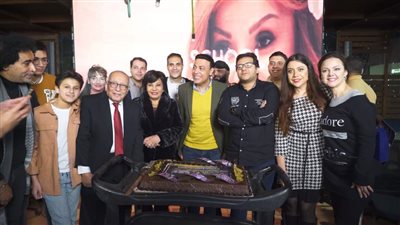 بالصور.. إحدى المدارس تحتفل بنجاح مسلسل 