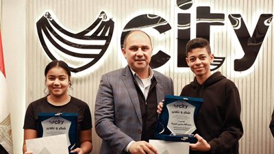 تكريم أبطال سيتي كلوب الفائزين بالمركز الثالث في بطولة إفريقيا للتنس الأرضي تحت 14 سنة