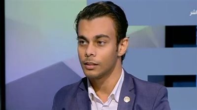 مخترع كرسي يعمل بإشارات المخ يكشف تفاصيل هامة بشأن اختراعه (فيديو)