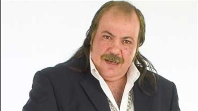 في ذكري ميلاده.. محطات من حياة الفنان طلعت زكريا 