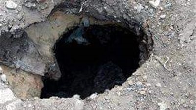 هبوط أرضي بشارع مساكن الجباسات بشبرا الخيمة (صور)