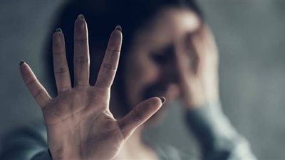 تفاصيل قفز فتاة من أعلى عقار بالخليفة