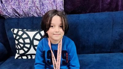 العبقري الصغير.. عمر والي ابن الدقهلية الأول على العالم فى الحساب الذهنى 