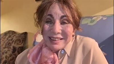 لبنى عبد العزيز رئيسا شرفيا لمهرجان السينما العربية في دورته الأولى