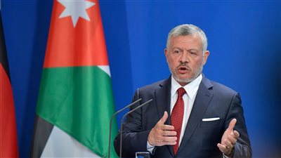 العاهل الأردني يدعو خلال اتصال مع الرئيس الأمريكي إلى وقف فوري لإطلاق النار في غزة وحماية المدنيين