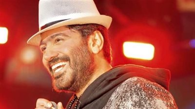 تامر حسني ممازحًا جمهوره: 