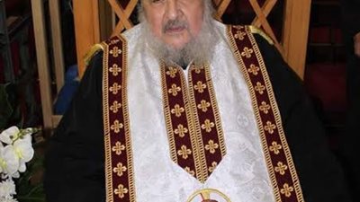 تفاصيل جنازة القمص ساويرس مرقص كبير كهنة كنيسة الملاك ميخائيل بالظاهر 