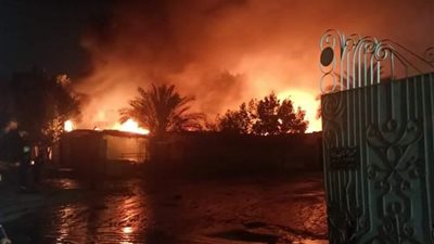 ندب المعمل الجنائي لفحص حريق مستودع أنابيب بالعبور 