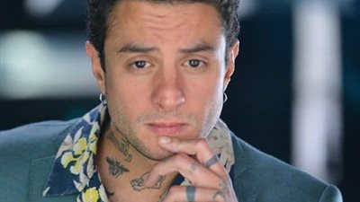 زوجته أخفت عنه إنجابها 9 سنوات.. مفاجأة صادمة عن حقيقة نسب ابن أحمد الفيشاوي 