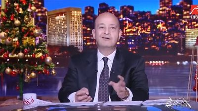 عمرو أديب يعلق على تأثير مياه الأمطار في الشوارع 