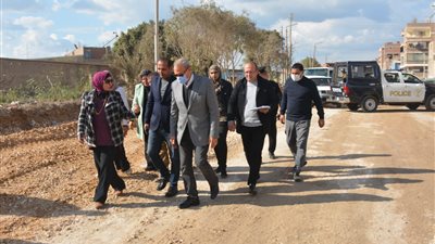 الانتهاء من أعمال تغطية ترعة الباسوسية وطريق الحادثة ـ أبو الغيط بالقناطر الخيرية 