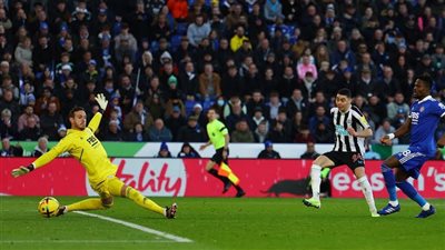 نيوكاسل يونايتد يعمق جراح ليستر سيتي بثلاثية نظيفة في الدوري الانجليزي 